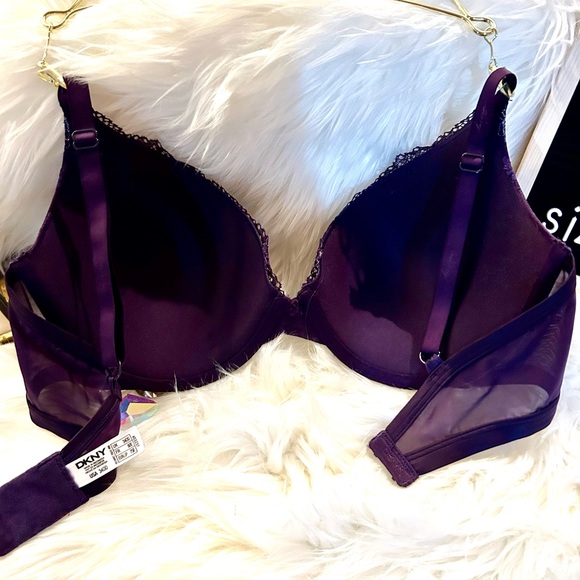 DKNY !! - Picture 4 of 16